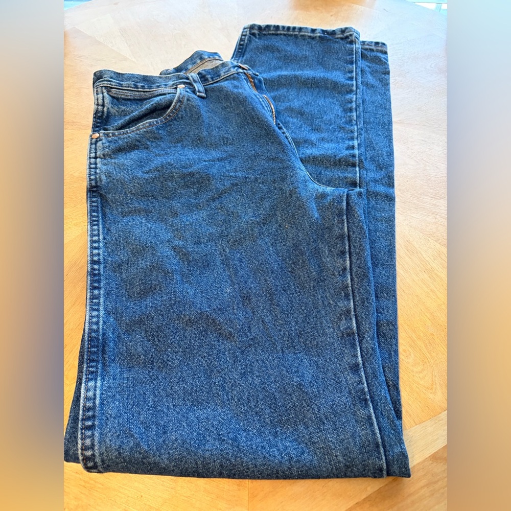Wrangler Relaxed Fit Blue Jeans the Official PR Rodeo Competition Jeans